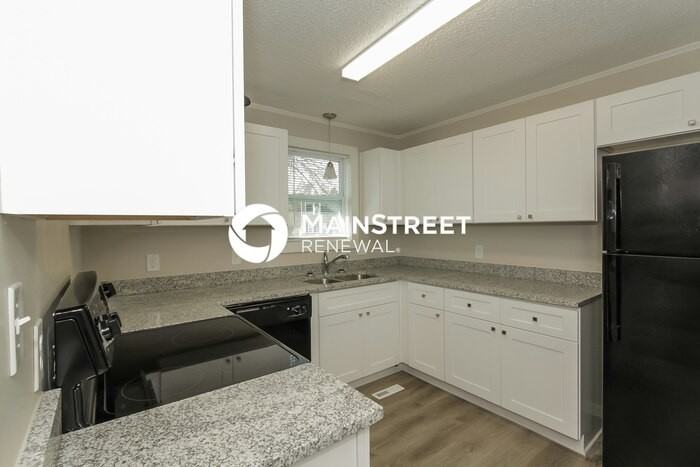 8022 Marin Dr - Photo 7 of 16