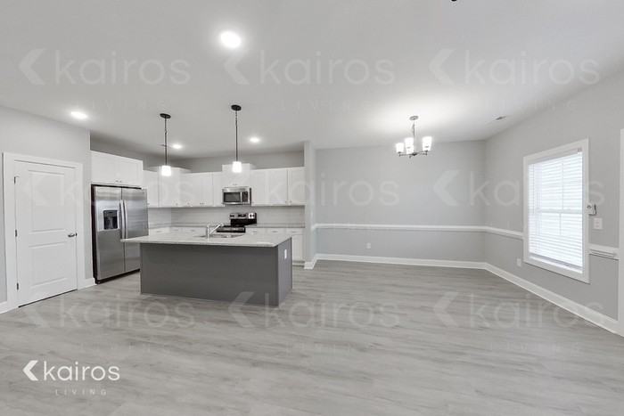 3712 Oak Leaf Way #C - Photo 7 of 21