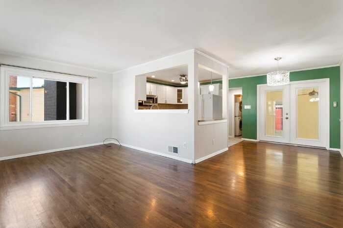 1261 E Monroe St - Photo 6 of 29