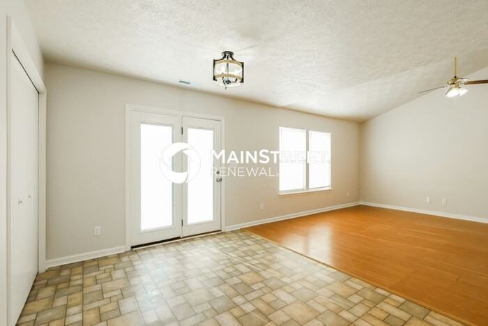 3121 Pine Trace Ct - Photo 5 of 16