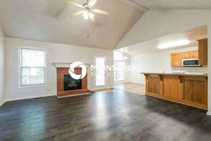 405 Warriors Way - Photo 2 of 16
