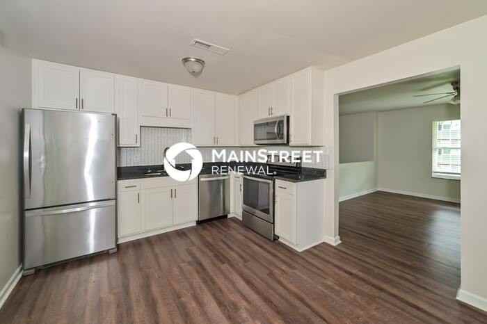 6509 Ellesmere Dr - Photo 3 of 14