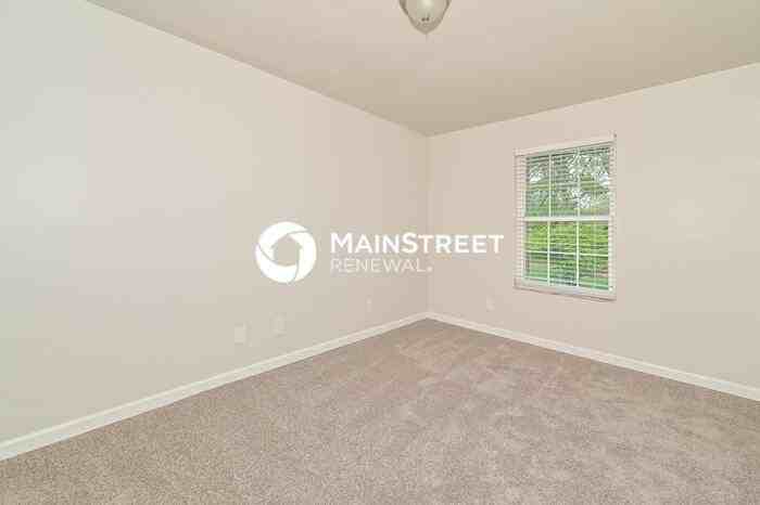 6509 Ellesmere Dr - Photo 4 of 14