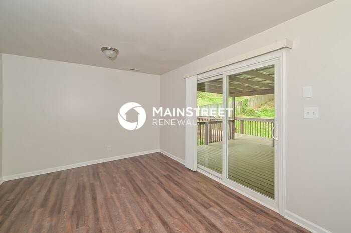 6509 Ellesmere Dr - Photo 7 of 14