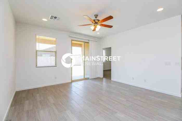 3723 E Sandoval Dr - Photo 3 of 16