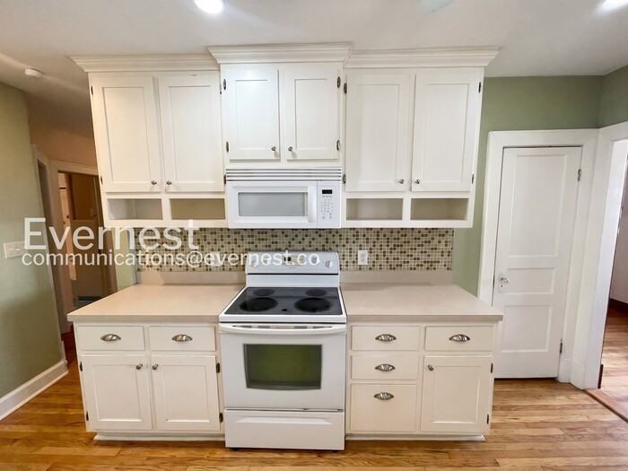 2412 Inga St - Photo 5 of 36