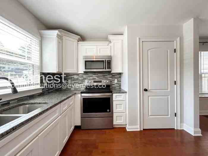 4409B Providence Hts - Photo 7 of 27