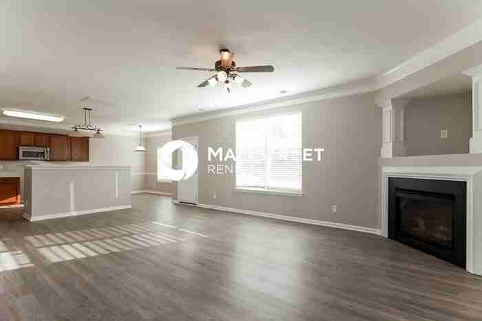 12406 Clackwyck Ln - Photo 4 of 17