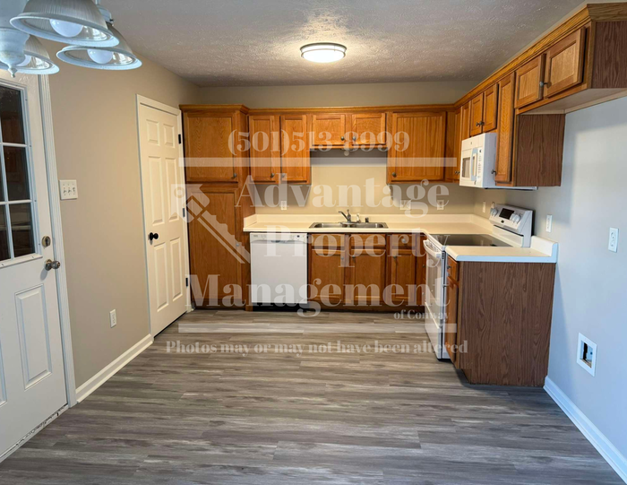 5210 Stockton Rd - Photo 3 of 8