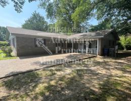 featured image of 1804 Clara Dr