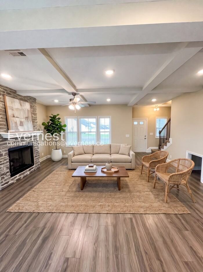514 Bloomington Trce - Photo 3 of 29
