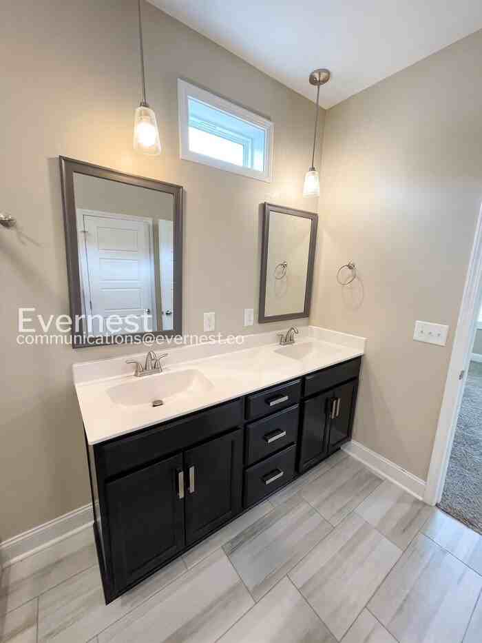 514 Bloomington Trce - Photo 7 of 29