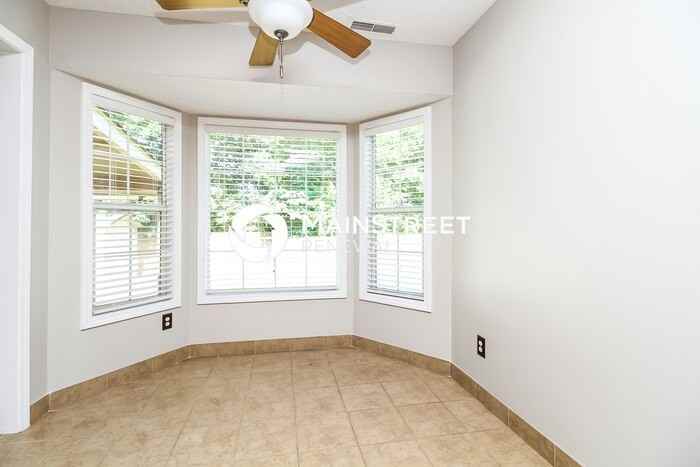 353 Clearlake Dr - Photo 6 of 16