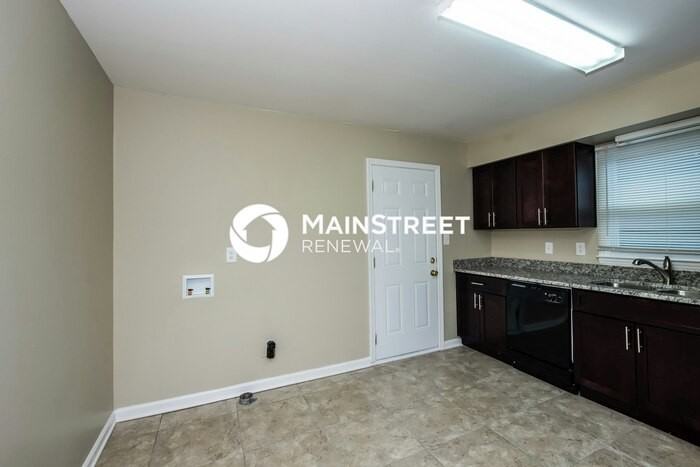 711 Dunbrook Ln - Photo 4 of 15
