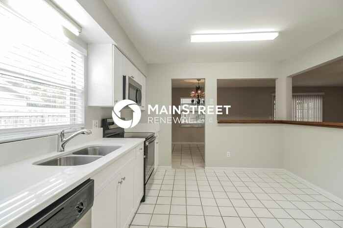 1077 Chokecherry Dr - Photo 7 of 16