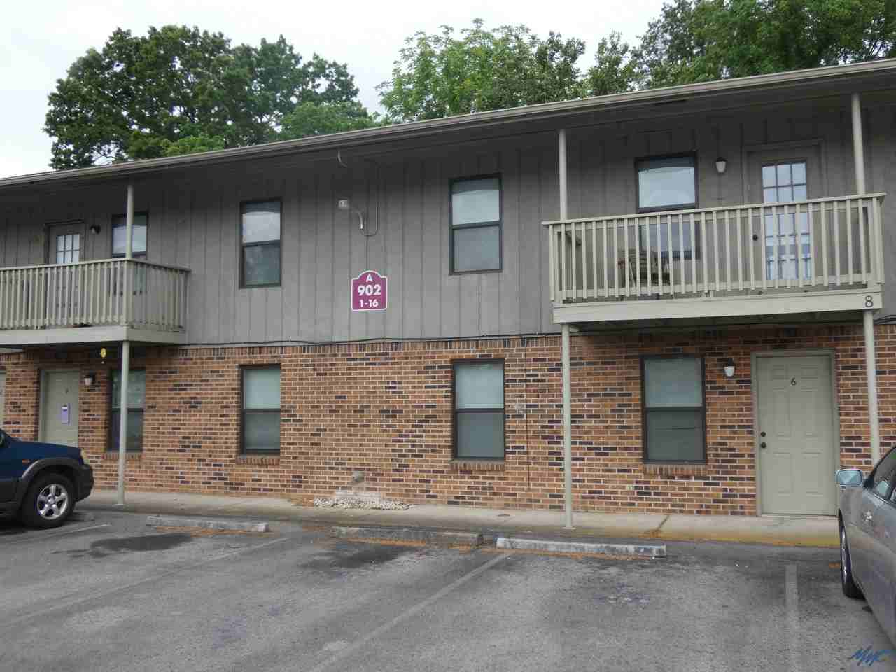 902 Palmer Dr #1