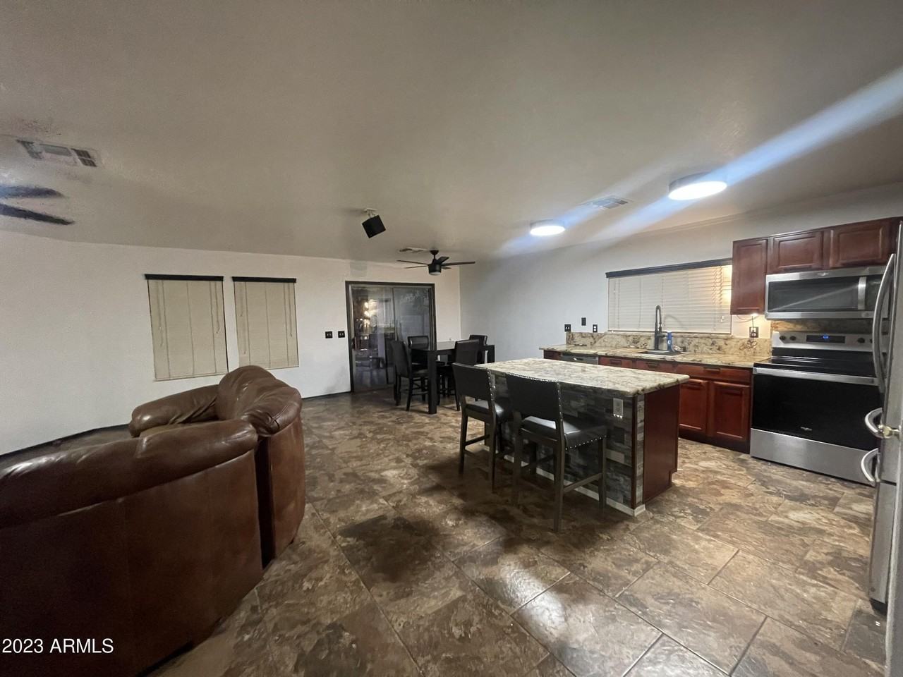 578 W Racine Loop - Photo 7 of 15