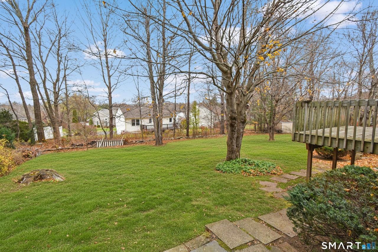 60 Wildwood Rd - Photo 3 of 21