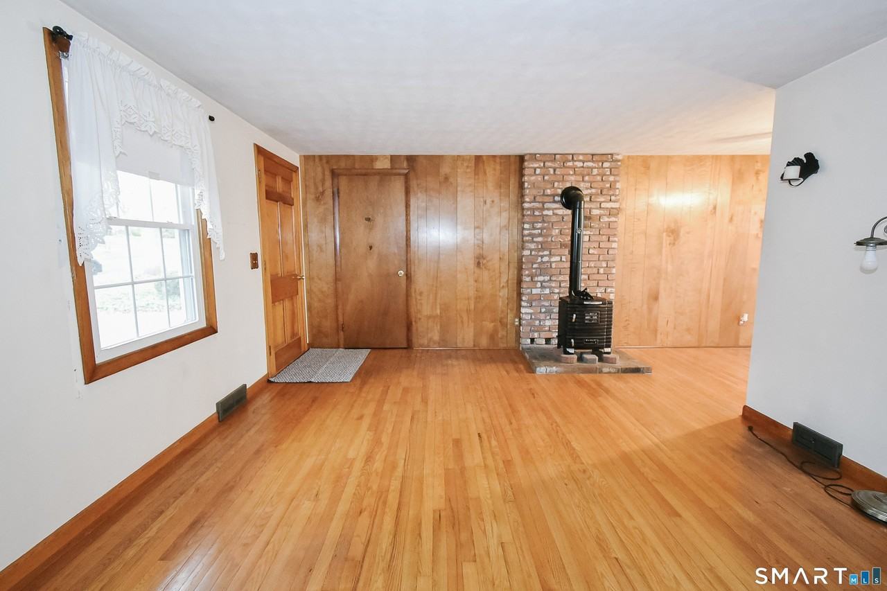 60 Wildwood Rd - Photo 6 of 21