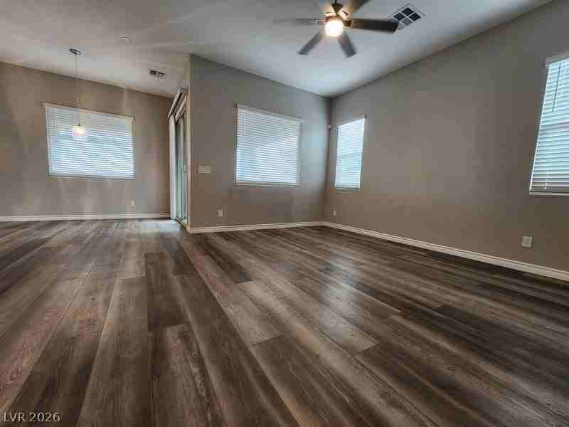 254 Tallis Hills Ave - Photo 2 of 28