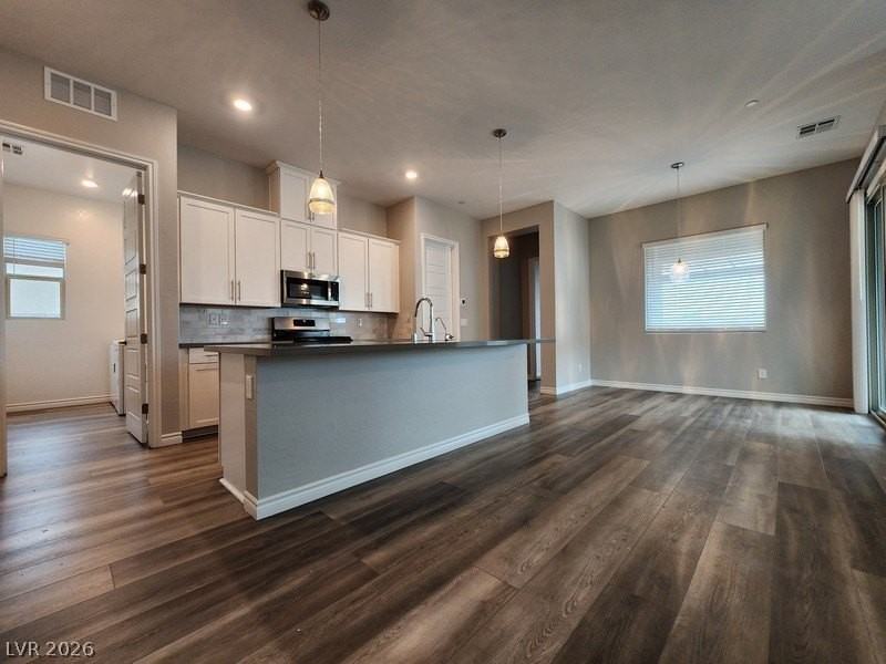 254 Tallis Hills Ave - Photo 4 of 28