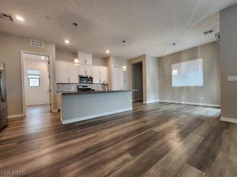254 Tallis Hills Ave - Photo 5 of 28