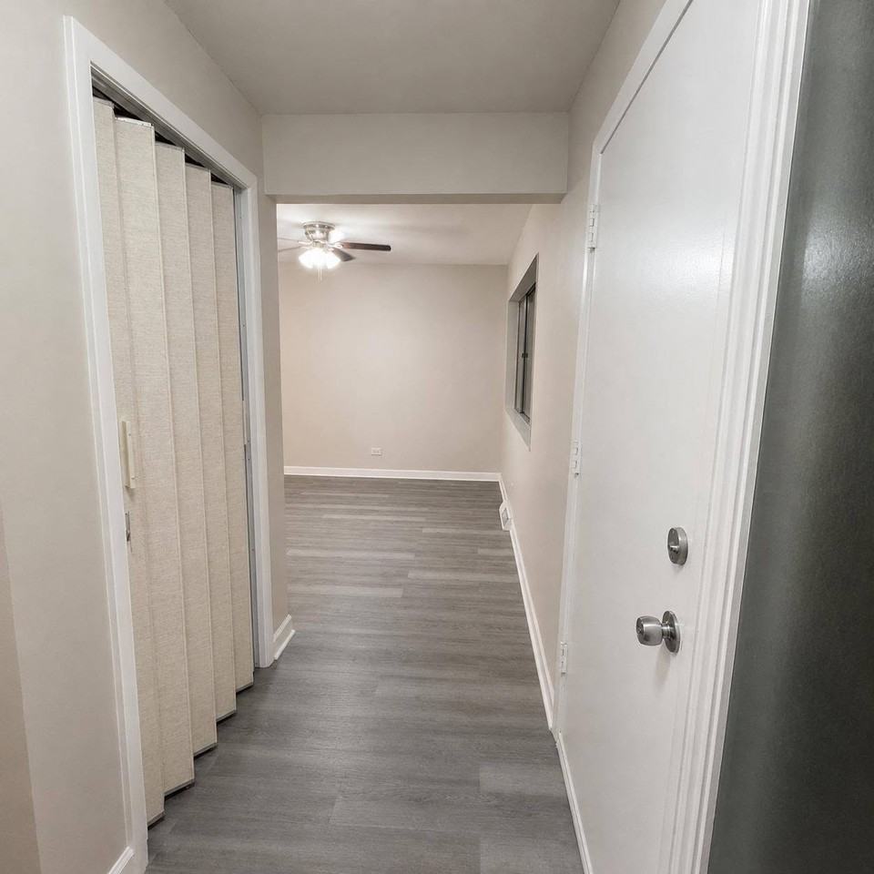 8029 West Lyons Street - Photo 3 of 23