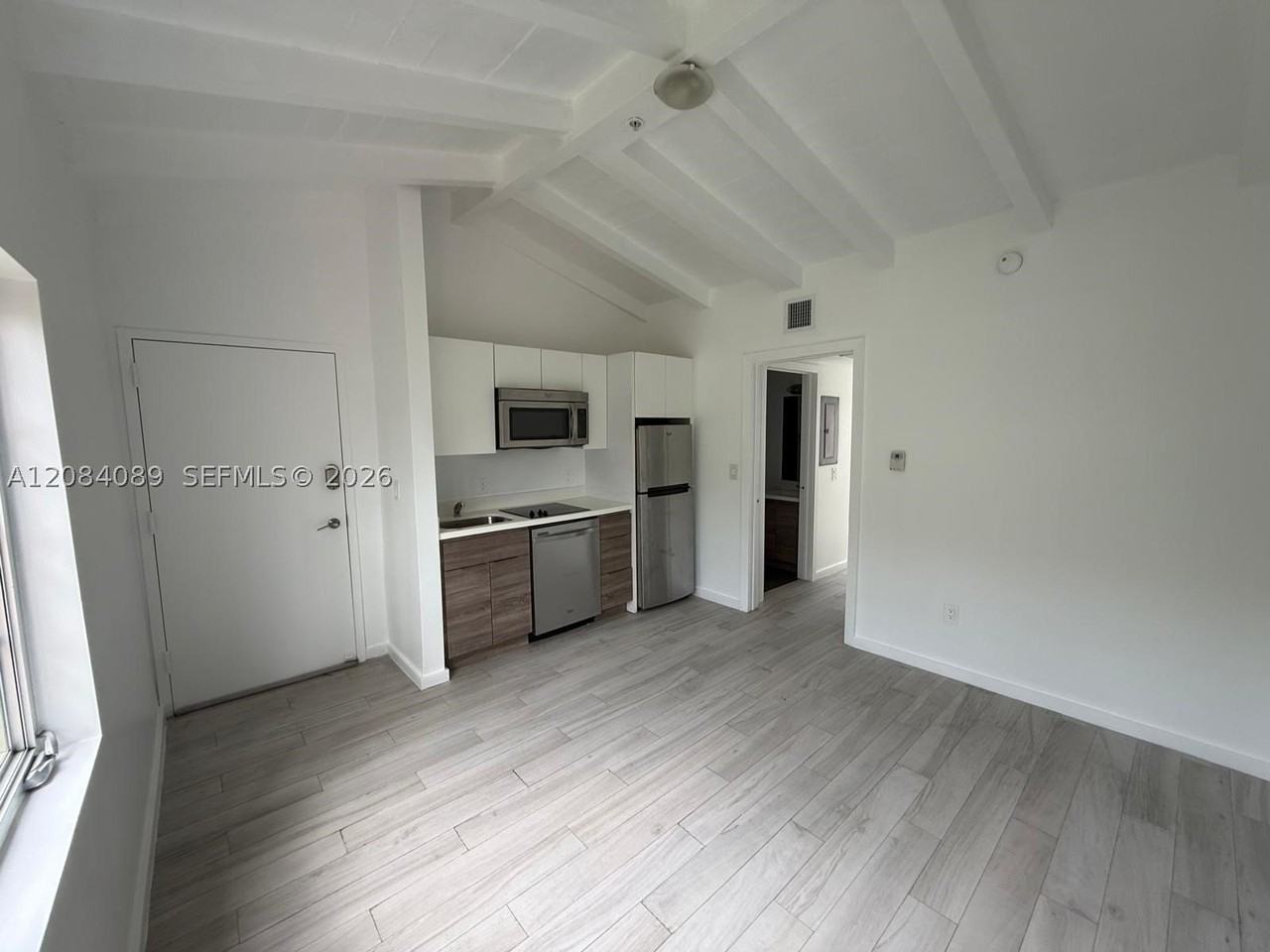 1450 Meridian Ave #202 - Photo 4 of 10