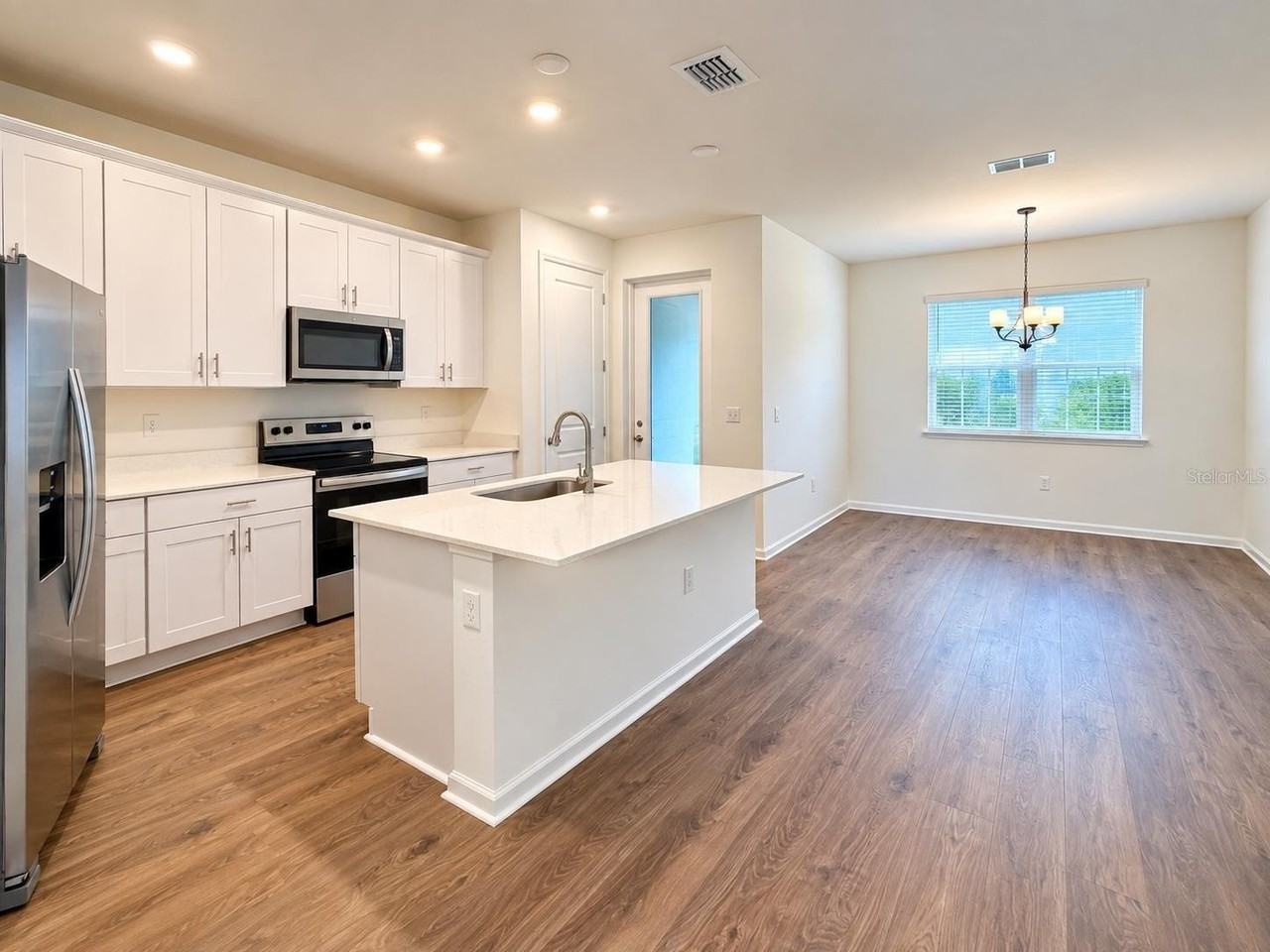 17736 Porter Rd - Photo 4 of 27