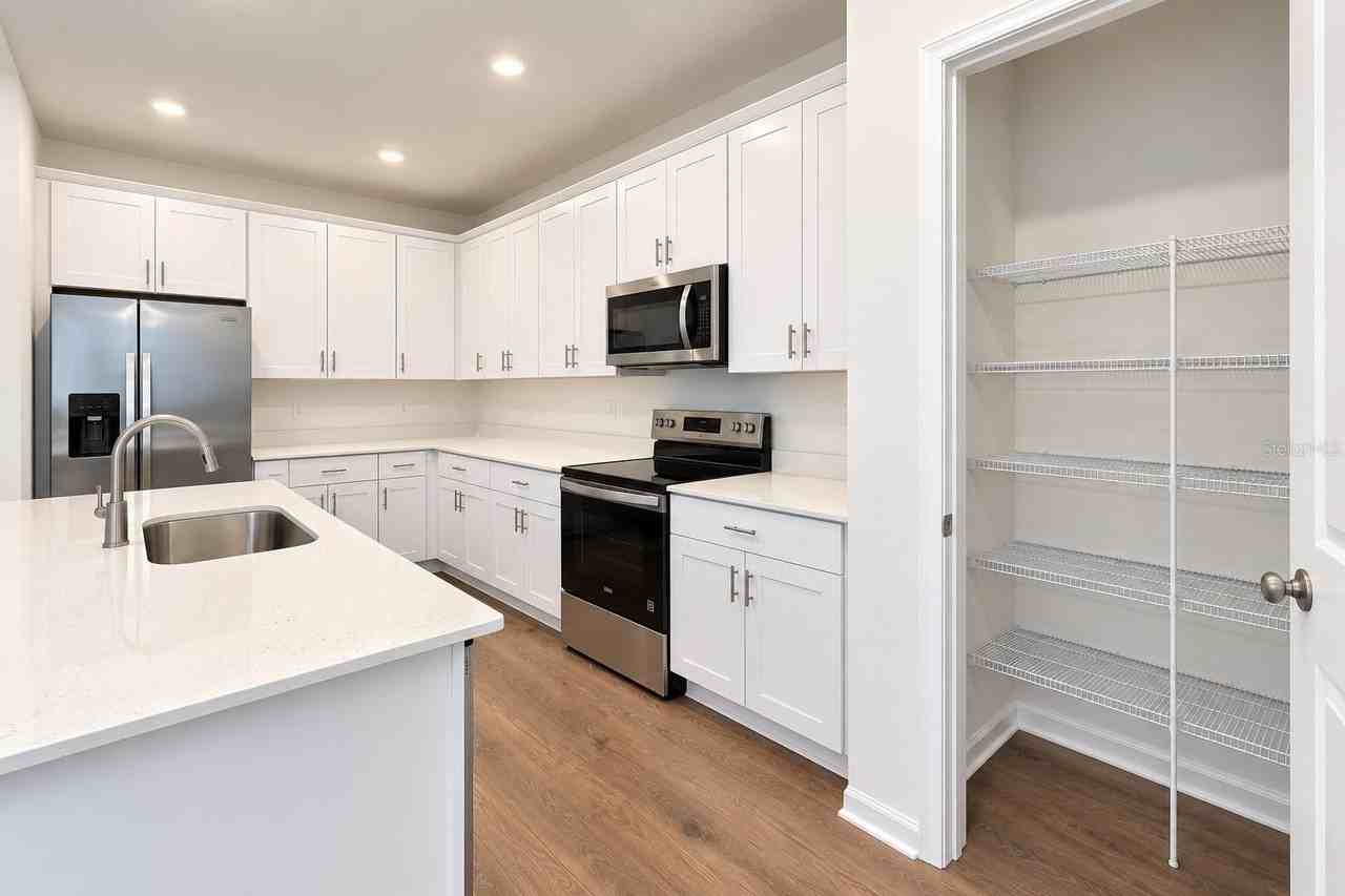 17736 Porter Rd - Photo 6 of 27