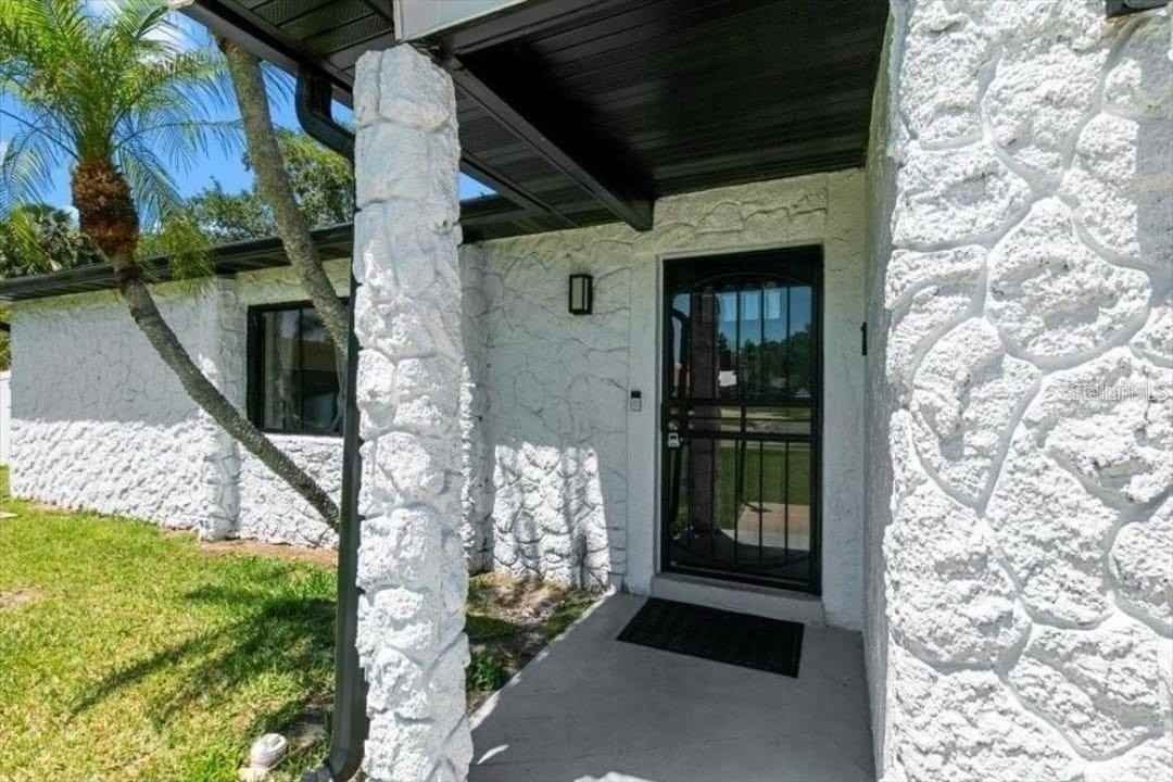 2506 Bali Cir - Photo 3 of 22