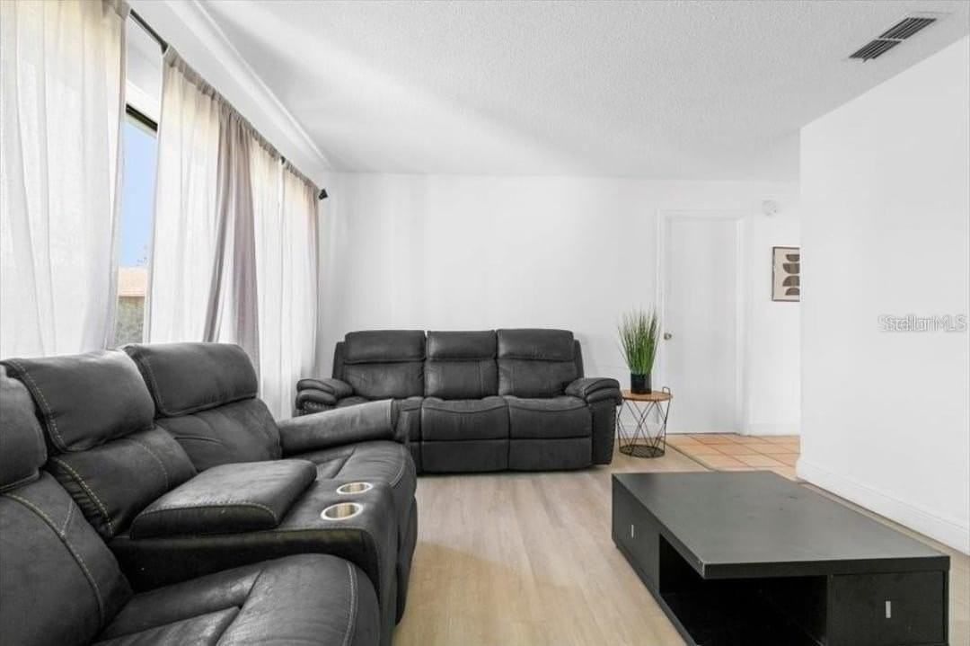 2506 Bali Cir - Photo 5 of 22