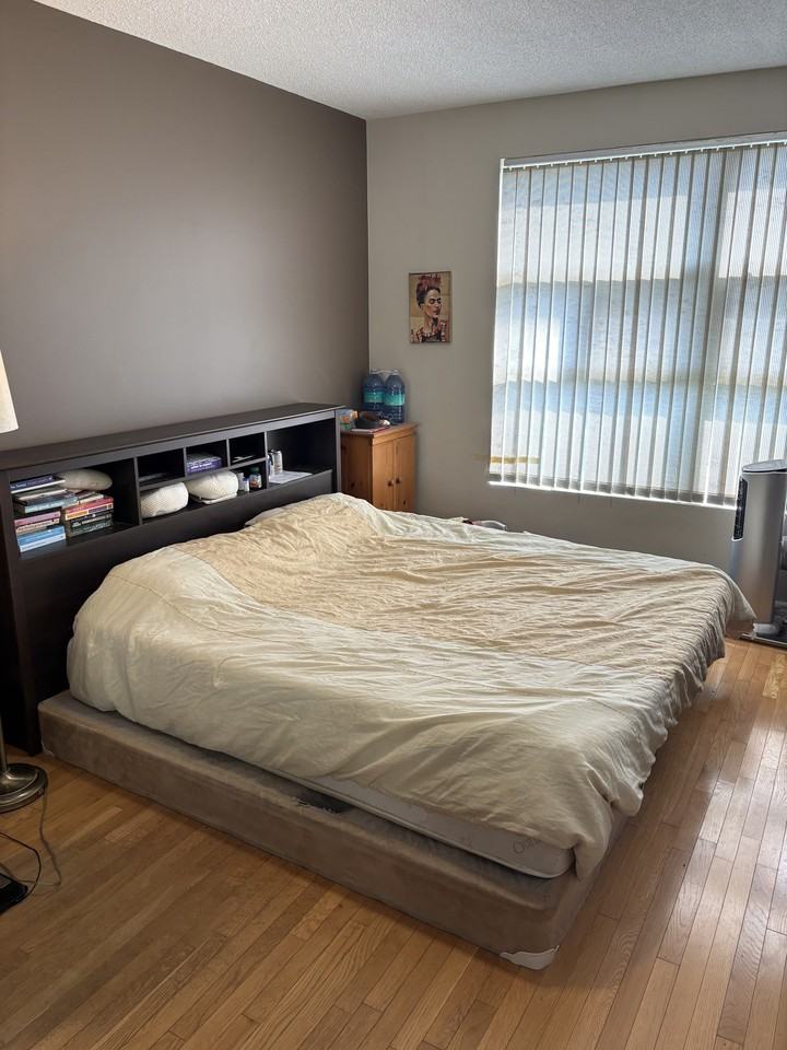 2 Keele Street #1 - Photo 5 of 10