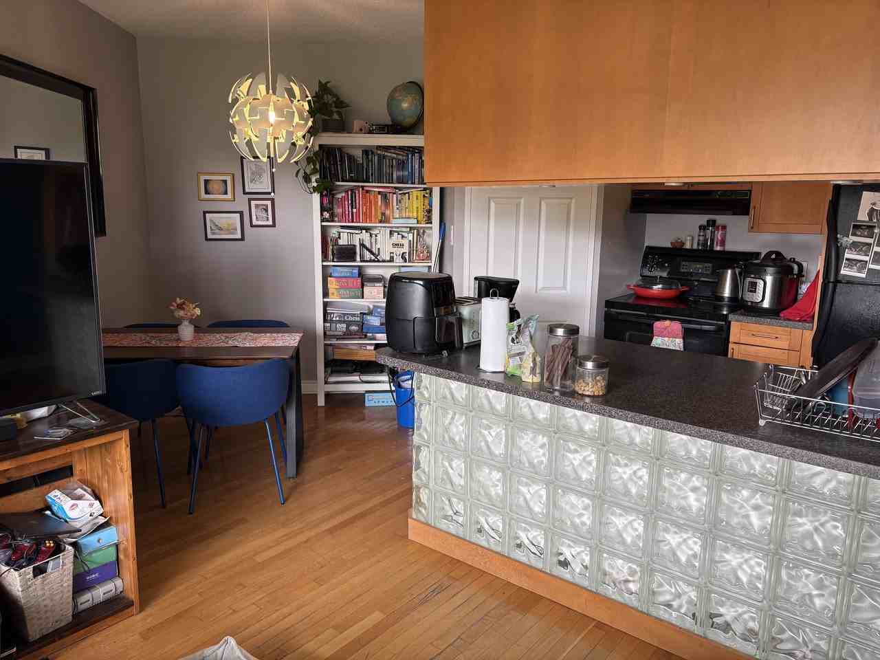 2 Keele Street #1 - Photo 6 of 10