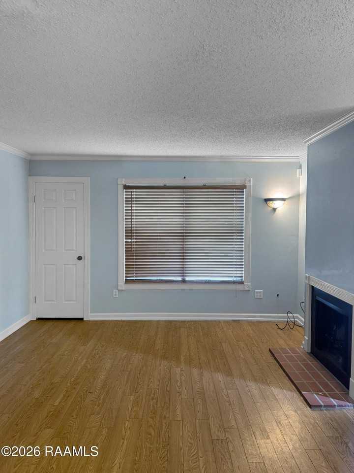 1000 Kaliste Saloom Rd #5 - Photo 5 of 10