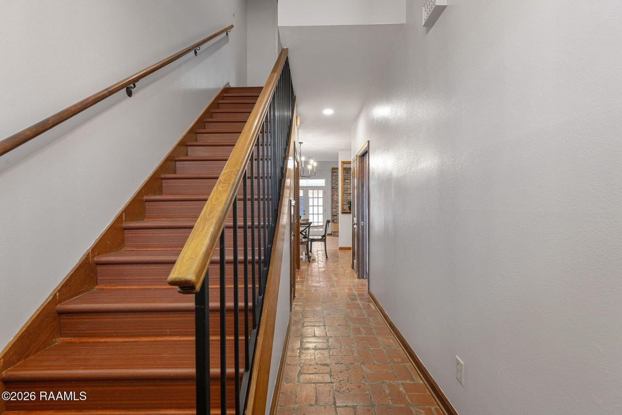 219 Cherry St - Photo 2 of 21