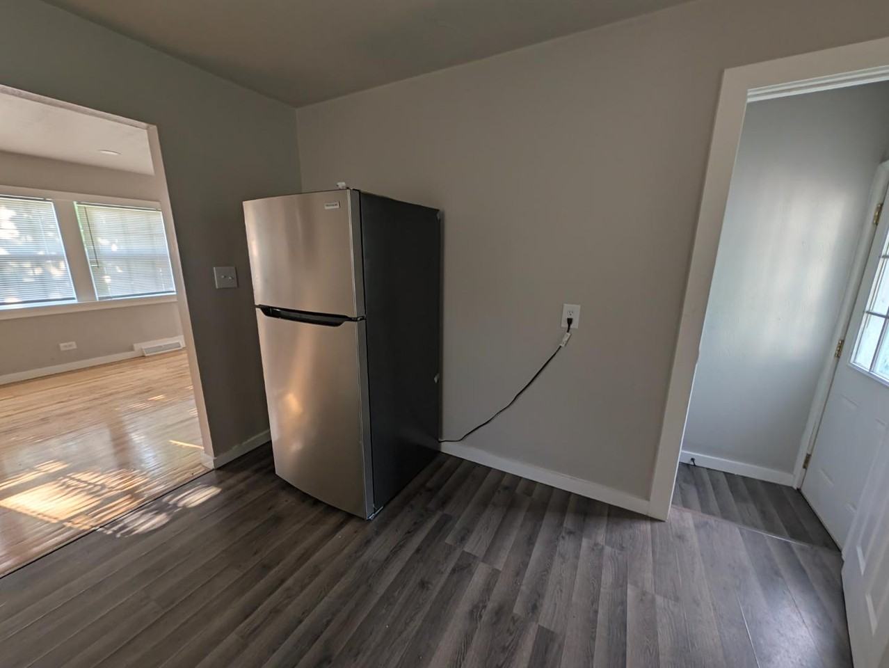54648 27th St - Photo 6 of 16