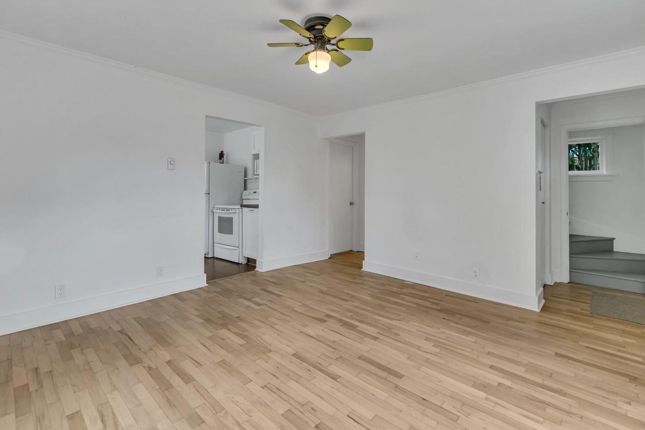 3318 S 9th St - Photo 7 of 11