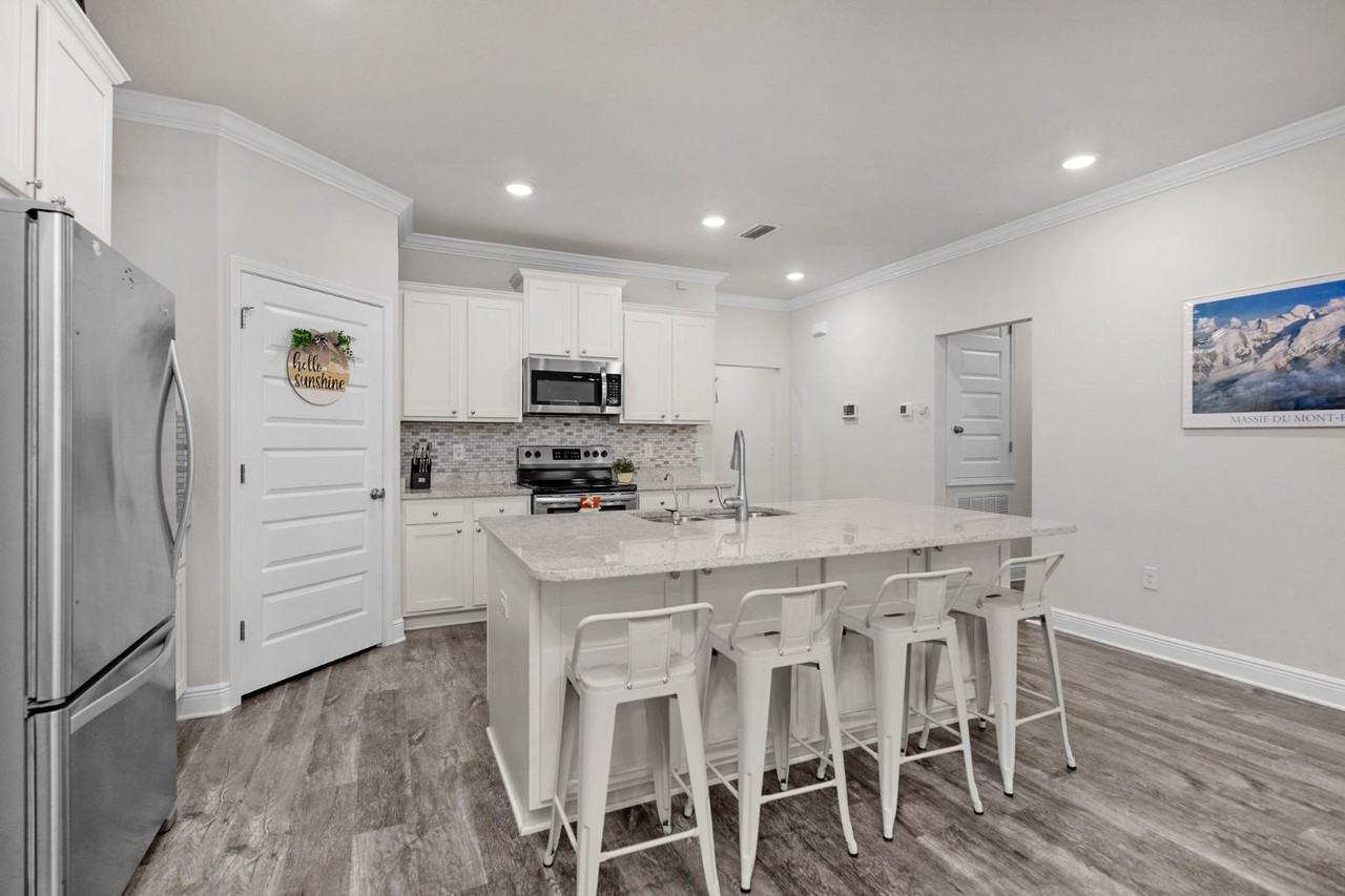 131 Dusky Way - Photo 5 of 11