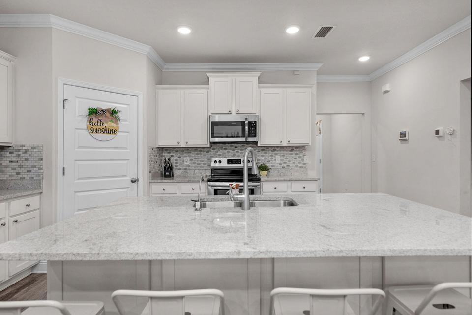 131 Dusky Way - Photo 6 of 11