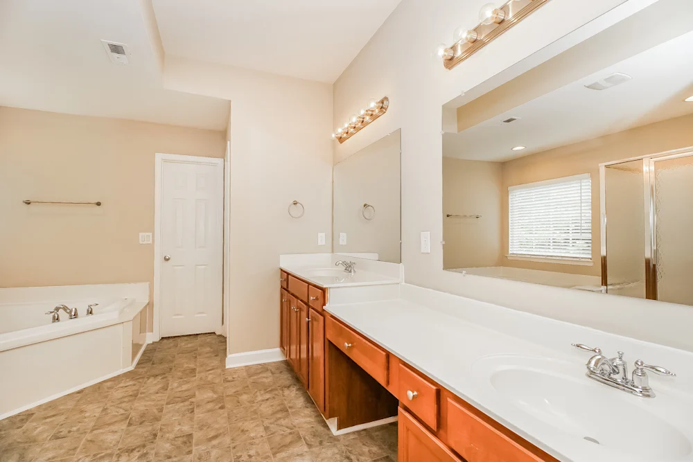 223 Golden Valley Dr #NA - Photo 3 of 9