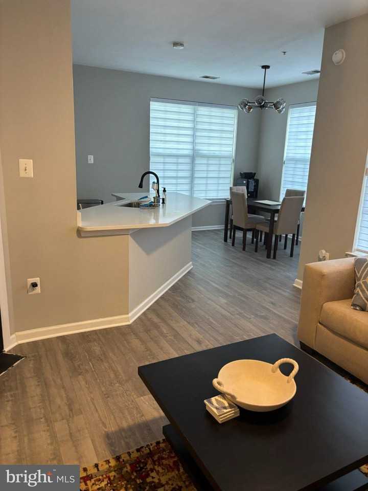 15613 Everglade Ln #G101 - Photo 4 of 32