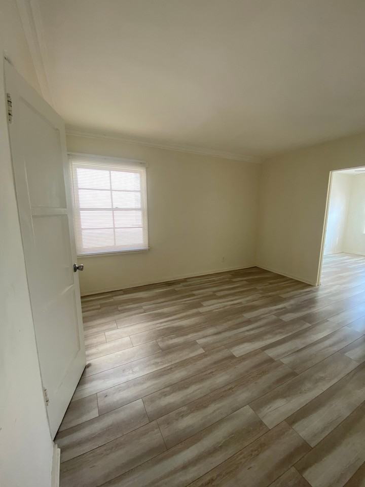 5944 Melrose Ave #4 - Photo 2 of 16