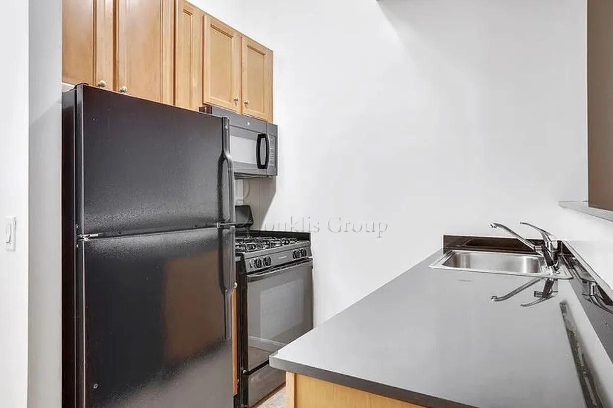 85 John St #10K - Photo 5 of 6