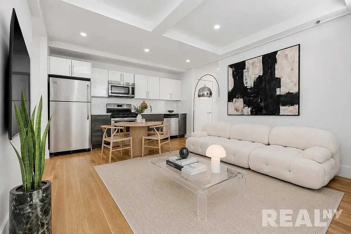 96 Steuben St #6H