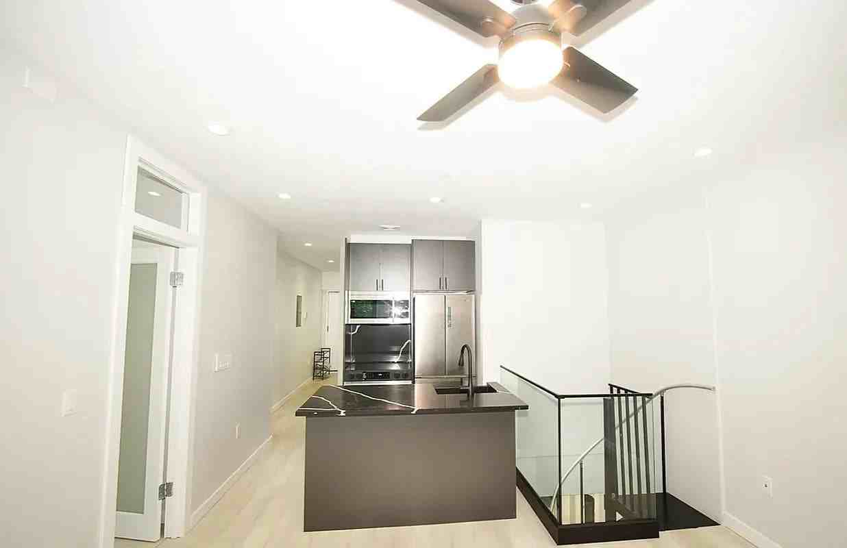 161 Stanton St #1D1 - Photo 4 of 4