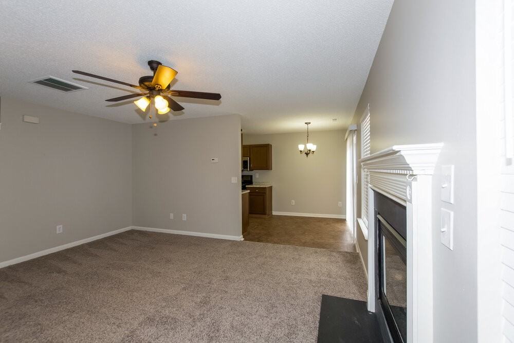 3092 Teton Dr - Photo 3 of 9