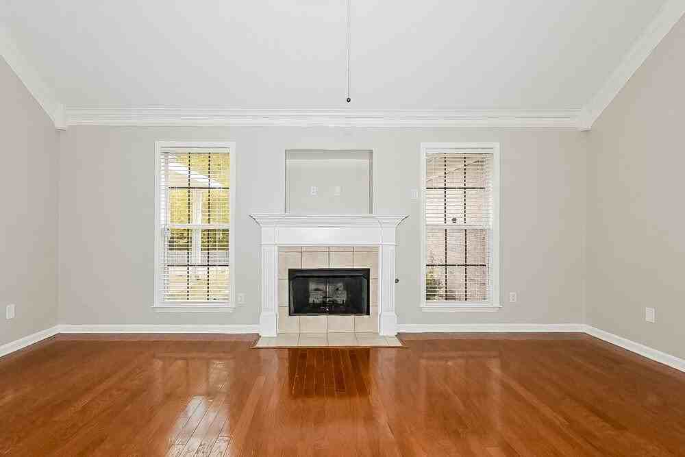 4101 Sidlehill Dr - Photo 3 of 16