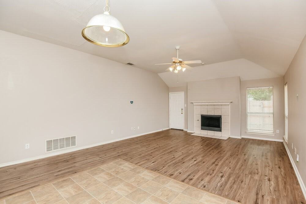 633 Crystal Brook Dr - Photo 4 of 16