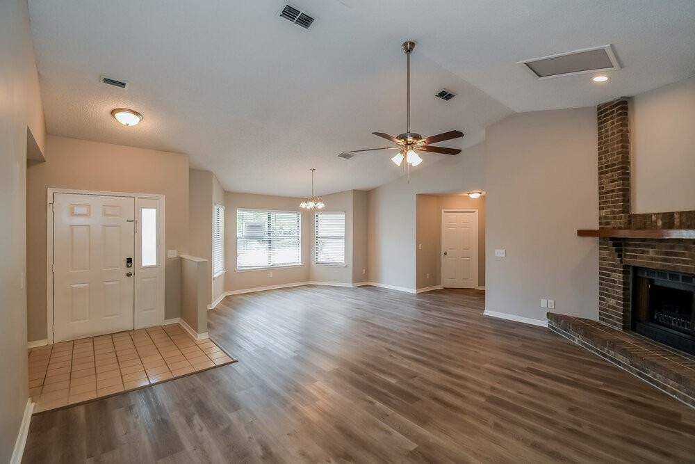 10364 Windfern Ct N - Photo 4 of 16